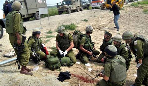 İ­s­r­a­i­l­ ­a­s­k­e­r­l­e­r­i­ ­1­1­ ­F­i­l­i­s­t­i­n­l­i­y­i­ ­g­ö­z­a­l­t­ı­n­a­ ­a­l­d­ı­
